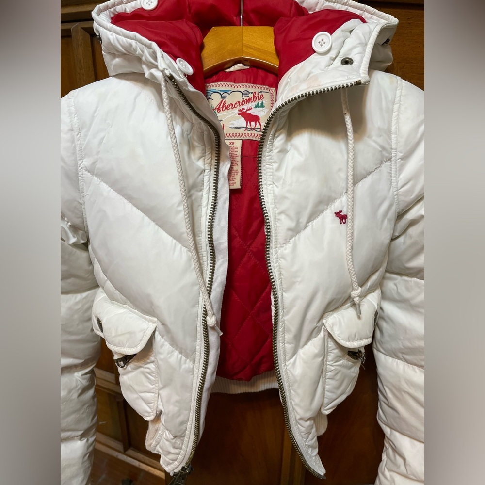 ABERCROMBIE & FITCH CROPPED SKI PUFFER